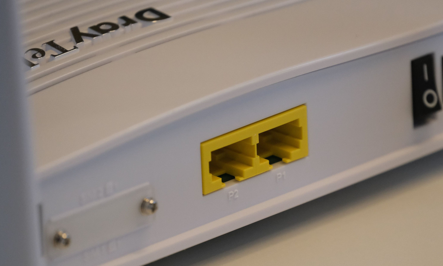 How to Extend Your Wi-Fi Network with An Old Router